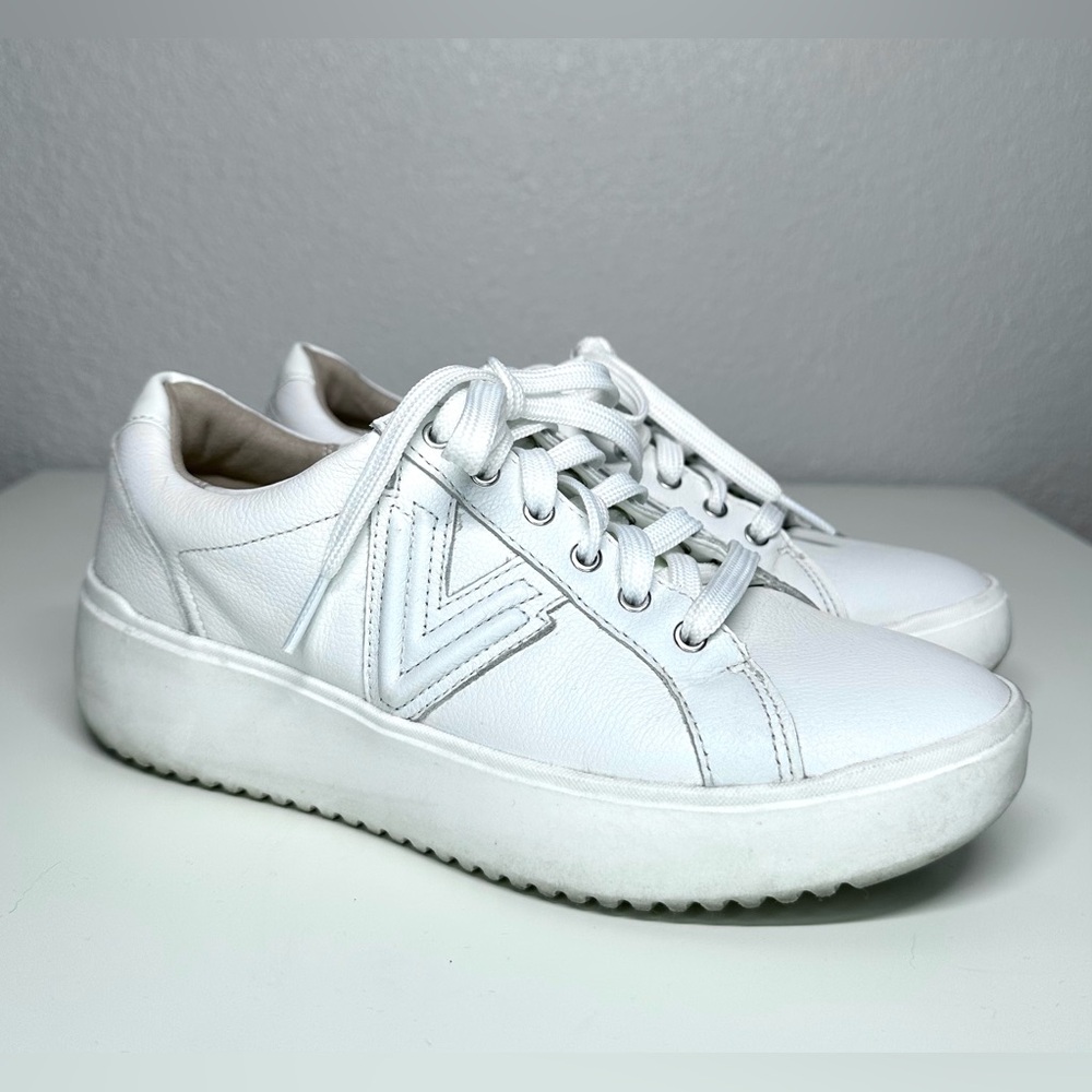 Vionic Women’s Kearney Platform Lace Up Sneaker White Size 7